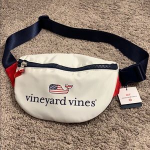 Vineyard Vines Fanny pack